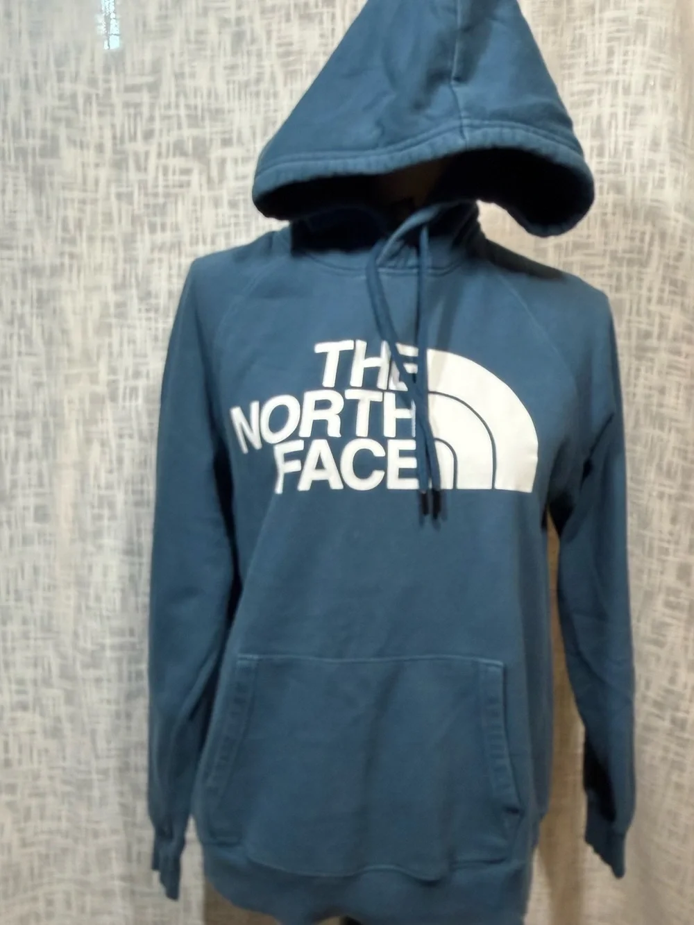 The North Face Men's Teal Blue Logo Pullover Hoodie